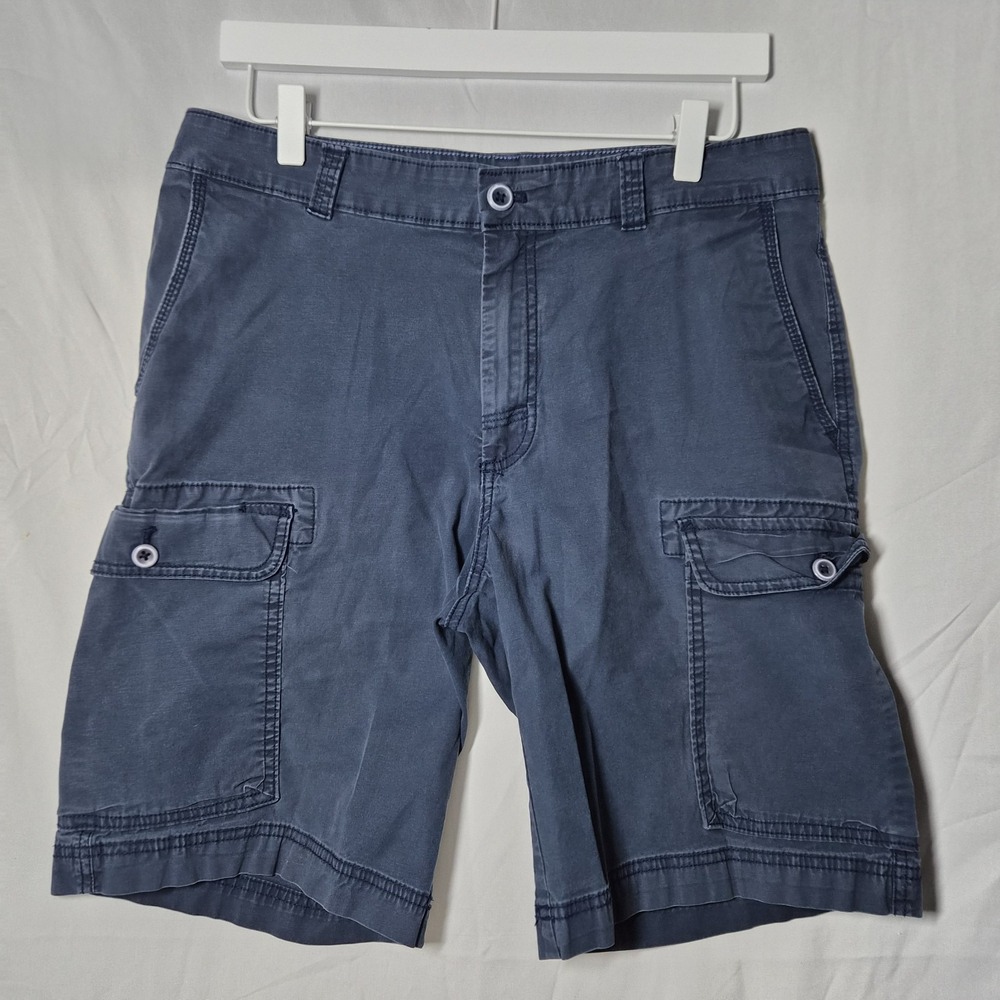 IZOD Navy Cargo Shorts‎ Size 32 Mens